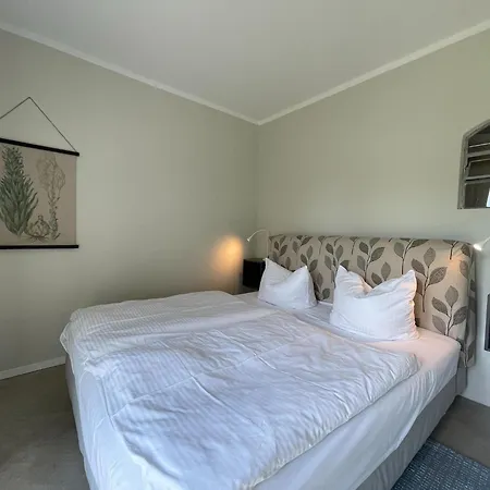 Apartment Apartment Near Saaler Bodden Lagoon