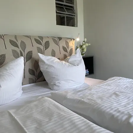 Apartment Boutique In With Garden Saal