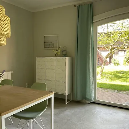 Apartment Apartment Near Saaler Bodden Lagoon *