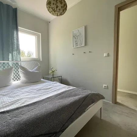 Apartment Near Saaler Bodden Lagoon *